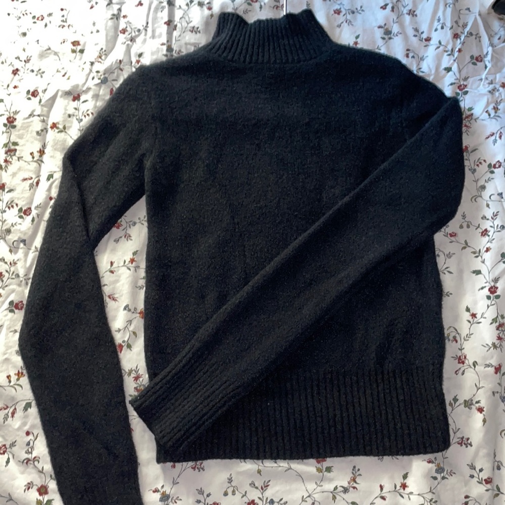 Black turtle neck for the fall